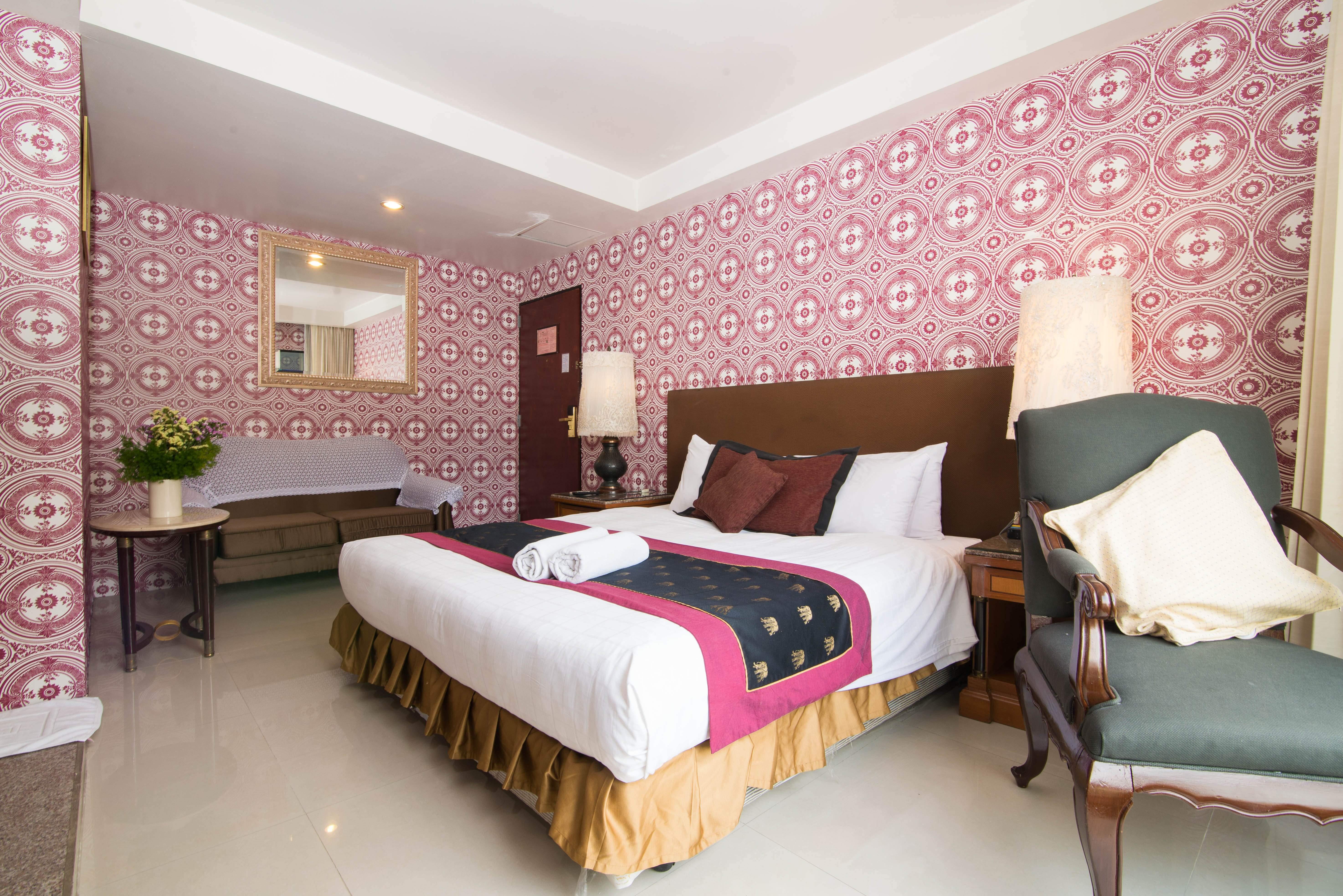 Diamond City Hotel Sha Certified Бангкок Экстерьер фото