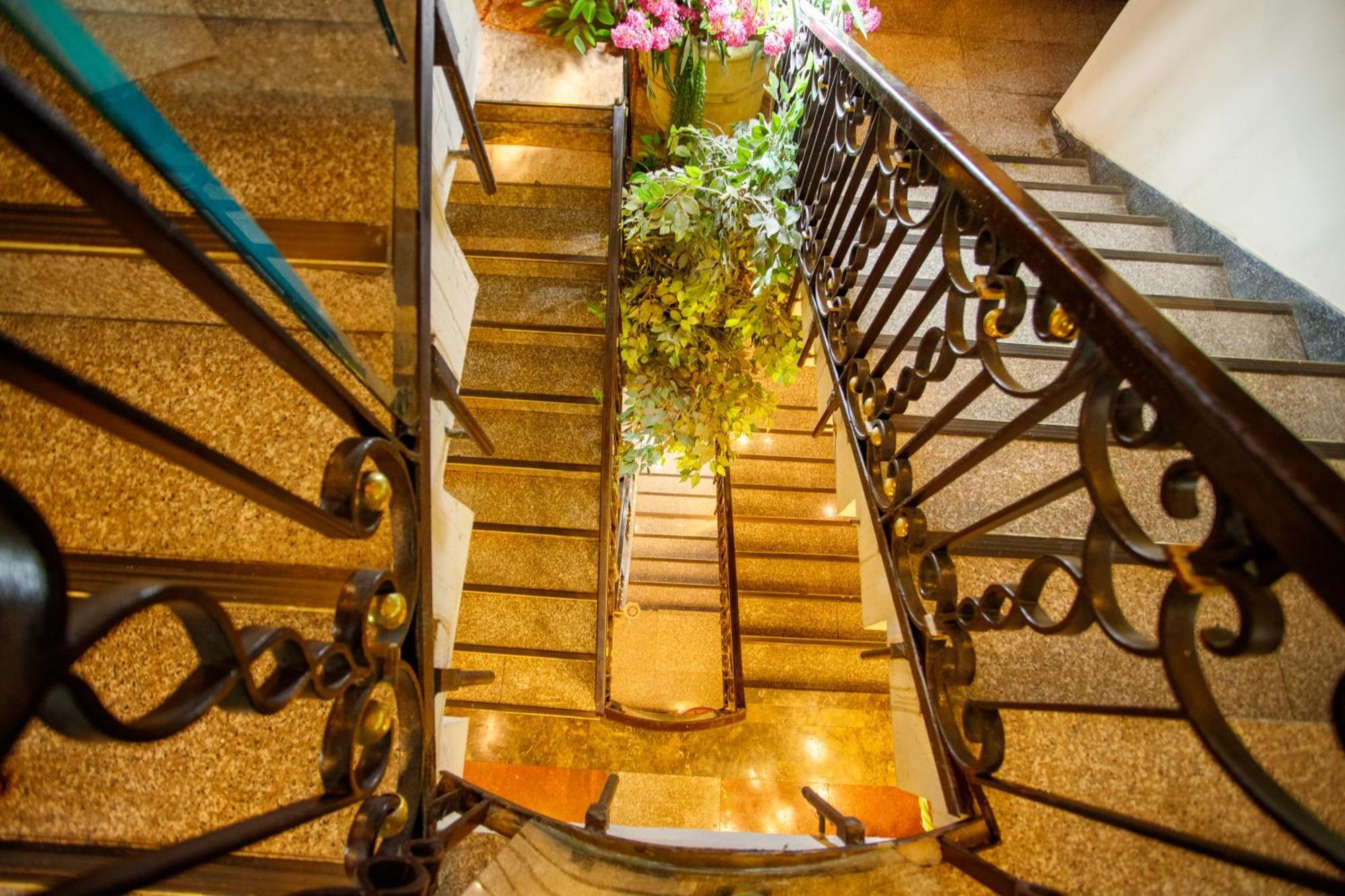 Diamond City Hotel Sha Certified Бангкок Экстерьер фото